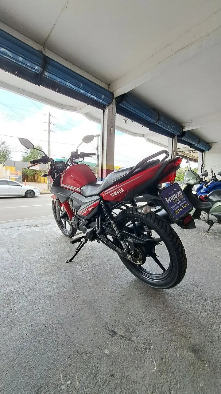 YAMAHA YBR 150 FACTOR ED TRASEIRA ESQUERDA
